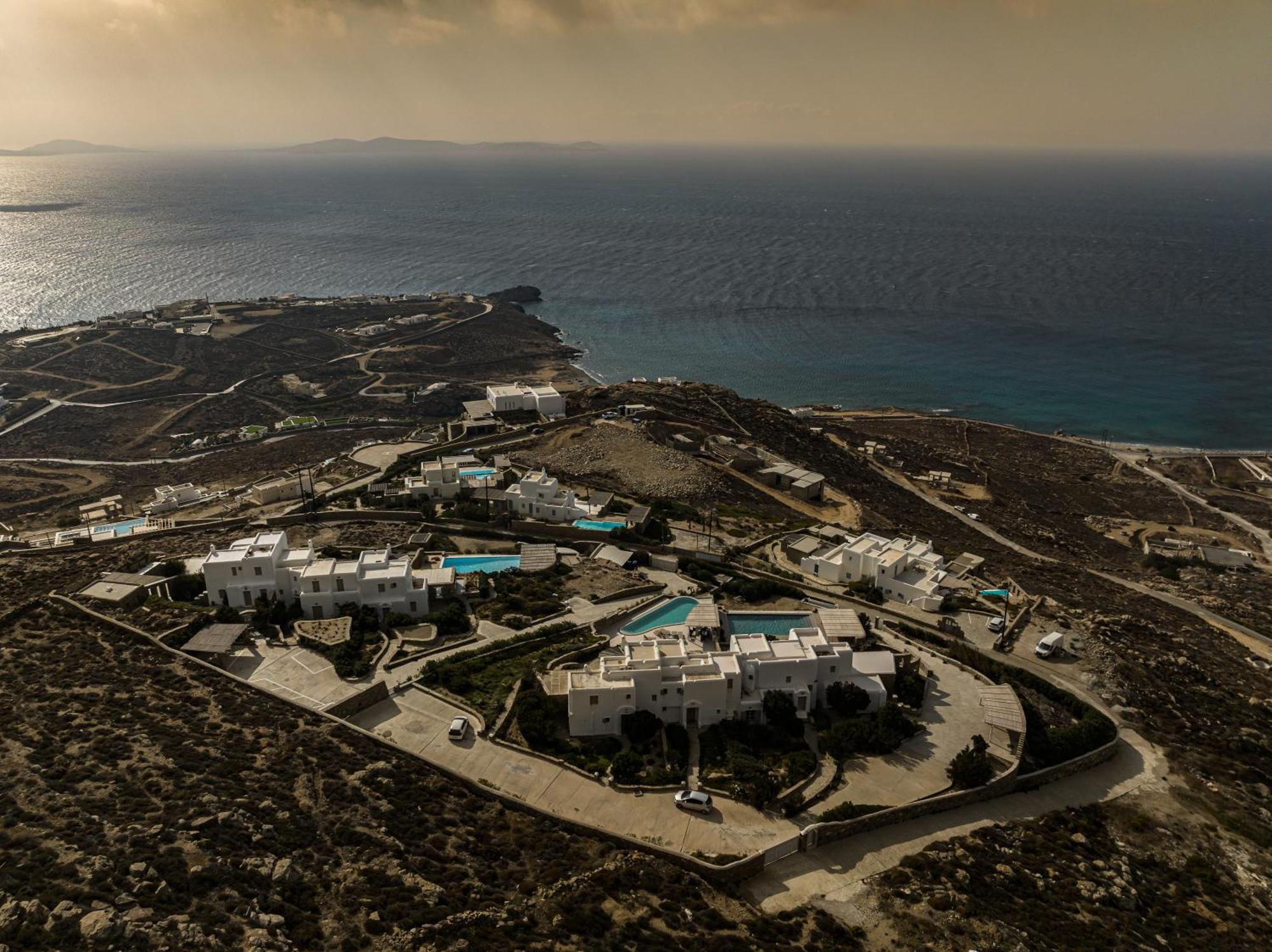 White Rock Suites & Villas Houlakia  Exterior foto
